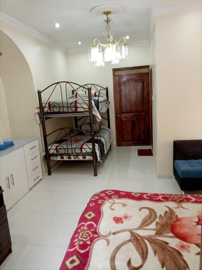 Hostal Atlantis Quito Exterior foto